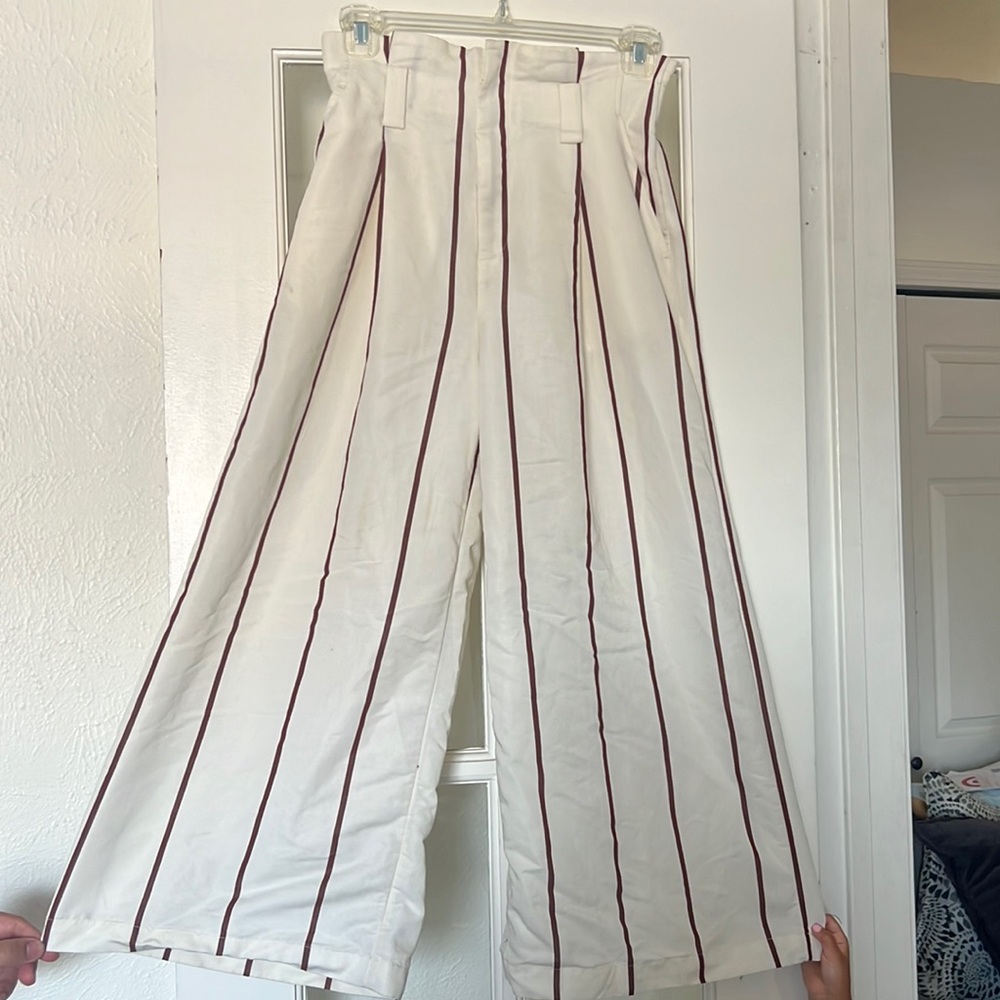 Wide leg pants